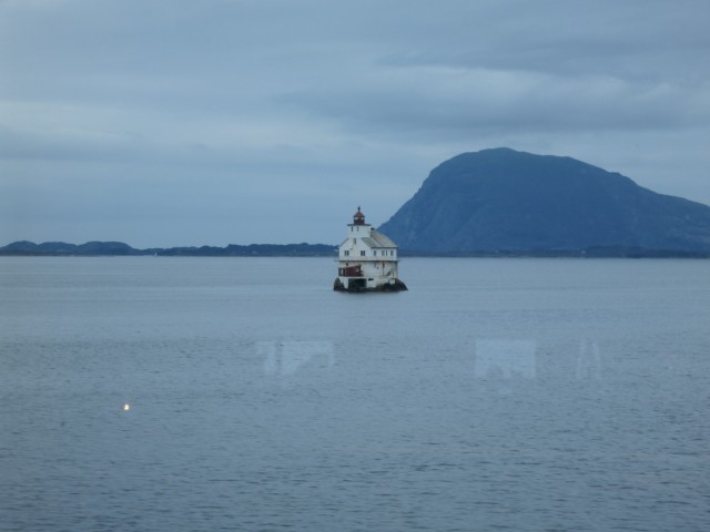 Hurtigruten_2015-06-28_08-16